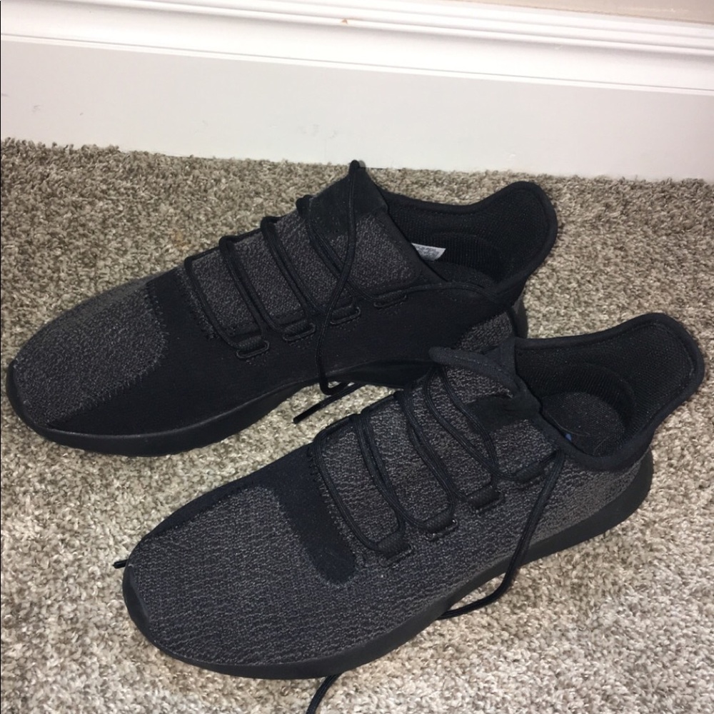 ADIDAS TUMBLR SHADOW BRAND NEW